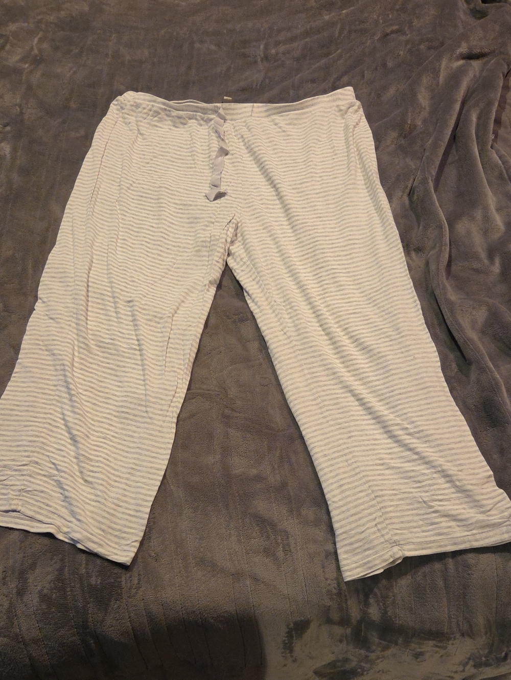 LOFT White and Light Gray Cropped Striped Pajama Pants Size Xl